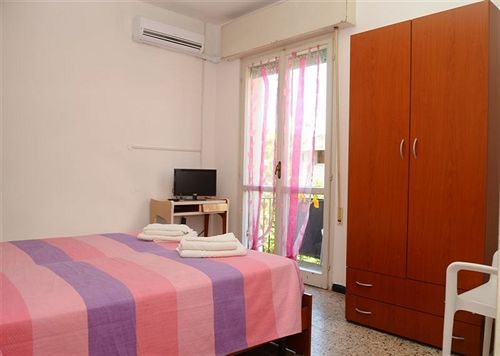 Hotel Hollywood 2*